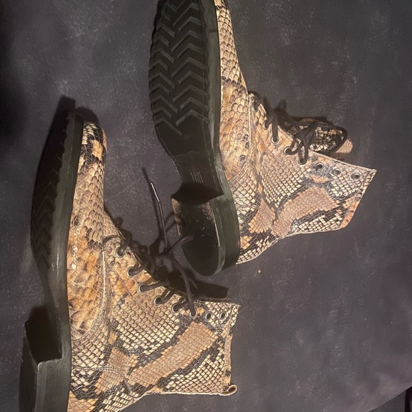 Frye Snakeskin combat boots - Picture 4 of 7